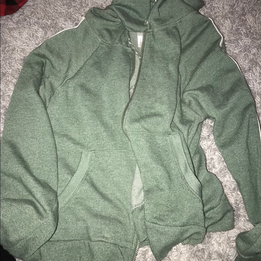 cropped sweatshirt
